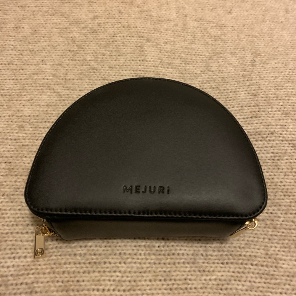 NWOT Mejuri Half Moon Jewelry Travel Case.